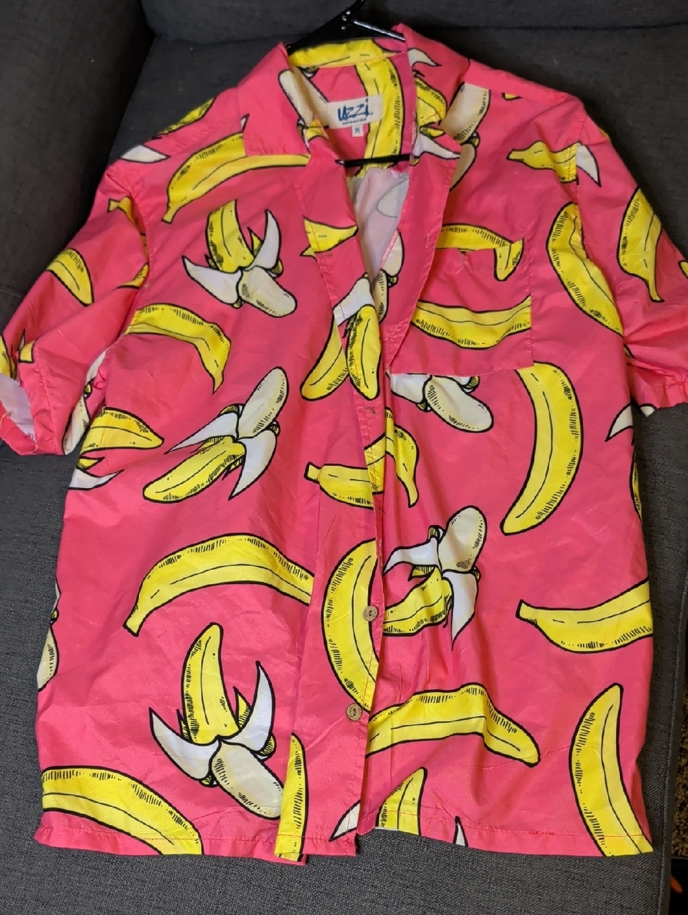 Uzzi Banana Print Hawaiian Shirt. Men's Medium